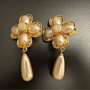 Elegant Vintage Gold and Pearl Drop Earrings